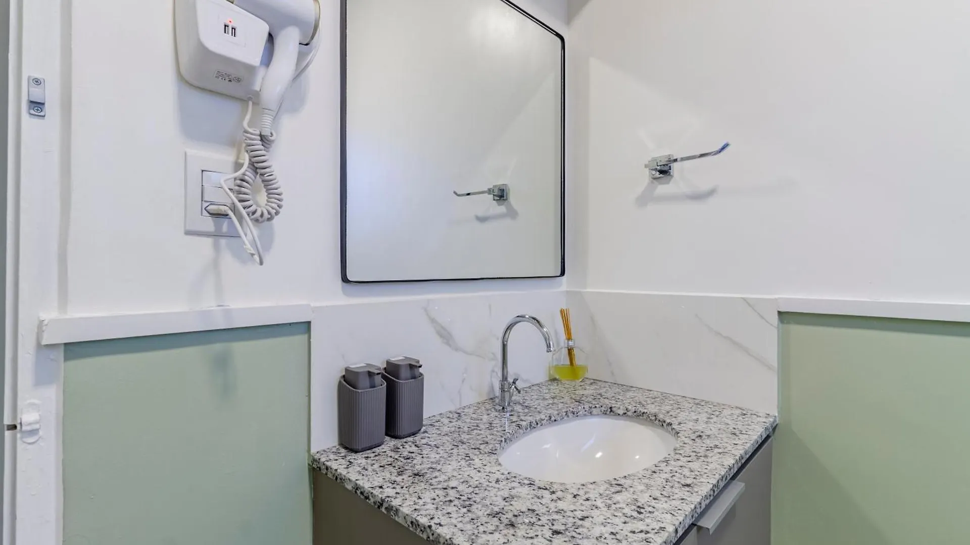 Apartment Ap C Vaga Compras Pari Bras Expo Center Caninde Para 9 Pessoas São Paulo Brasilien