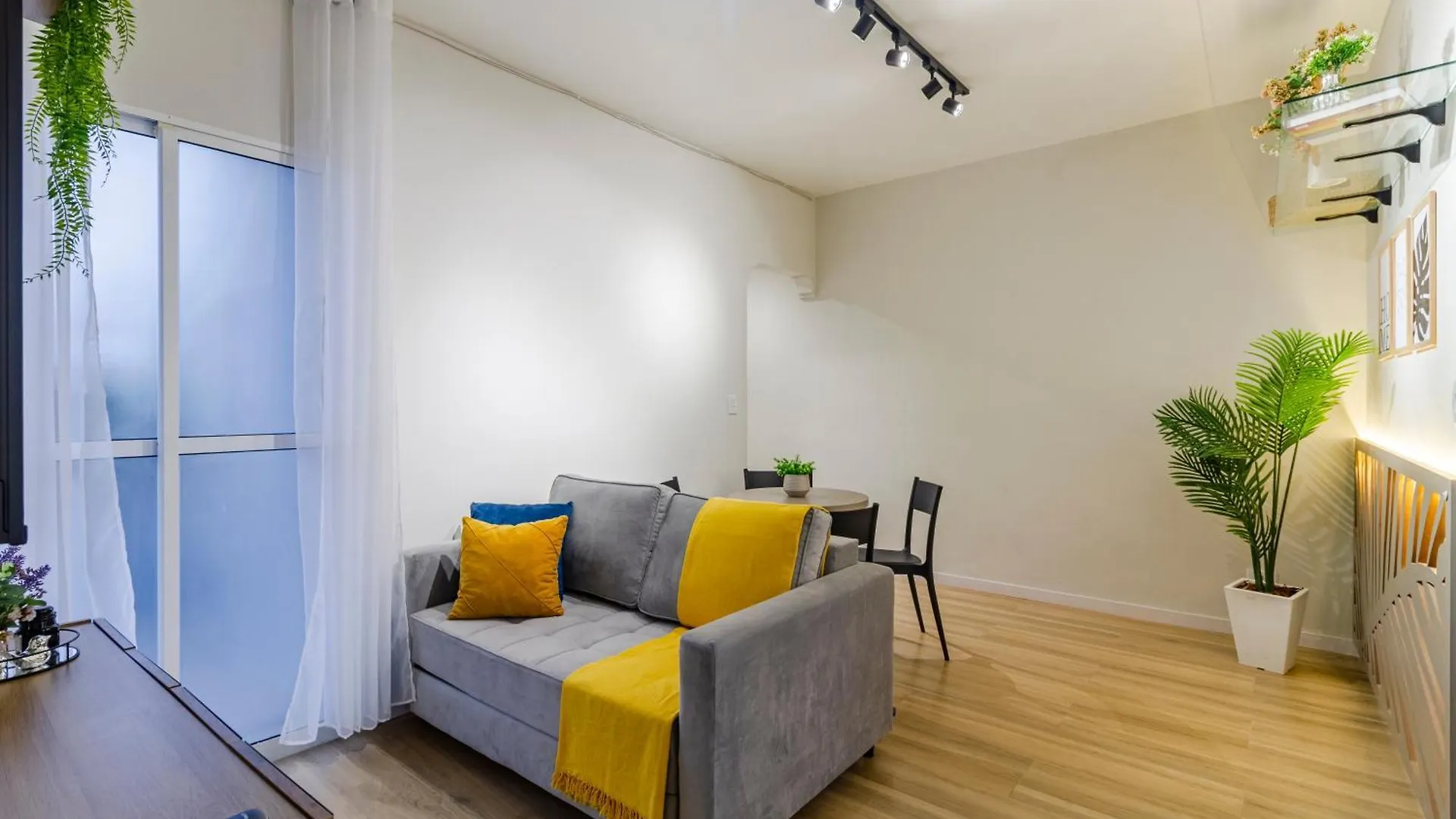 Apartment Ap C Vaga Compras Pari Bras Expo Center Caninde Para 9 Pessoas São Paulo Brasilien